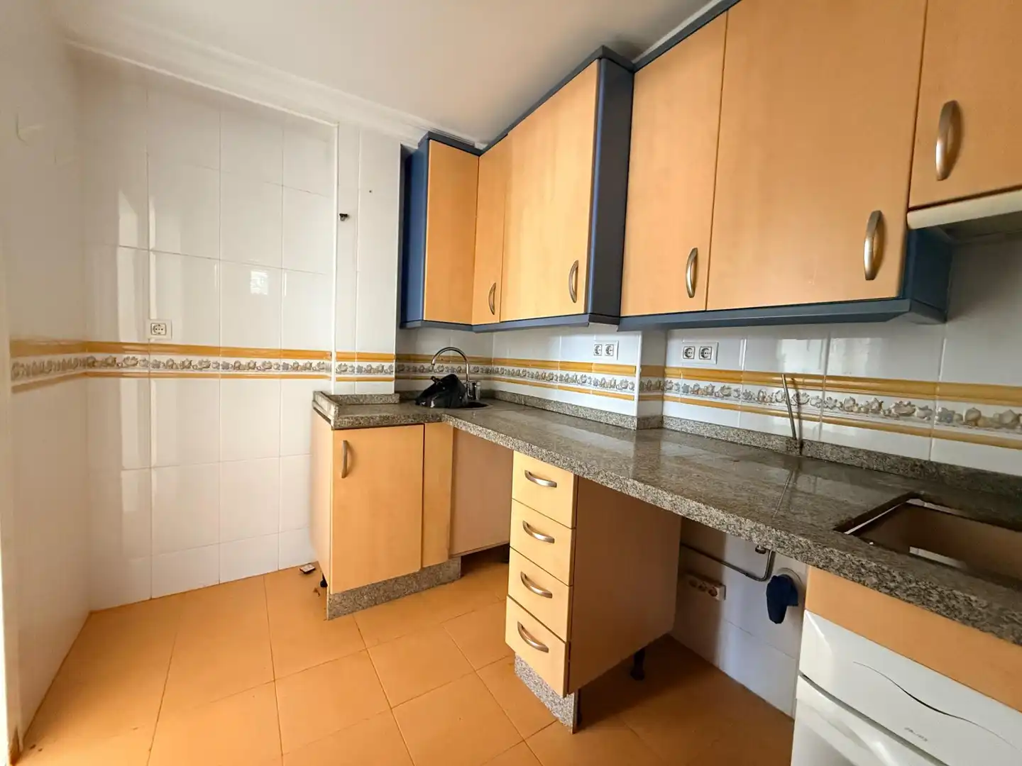 Piso en venta en Calle de Francisco Muñoz Kirri, imagen 2