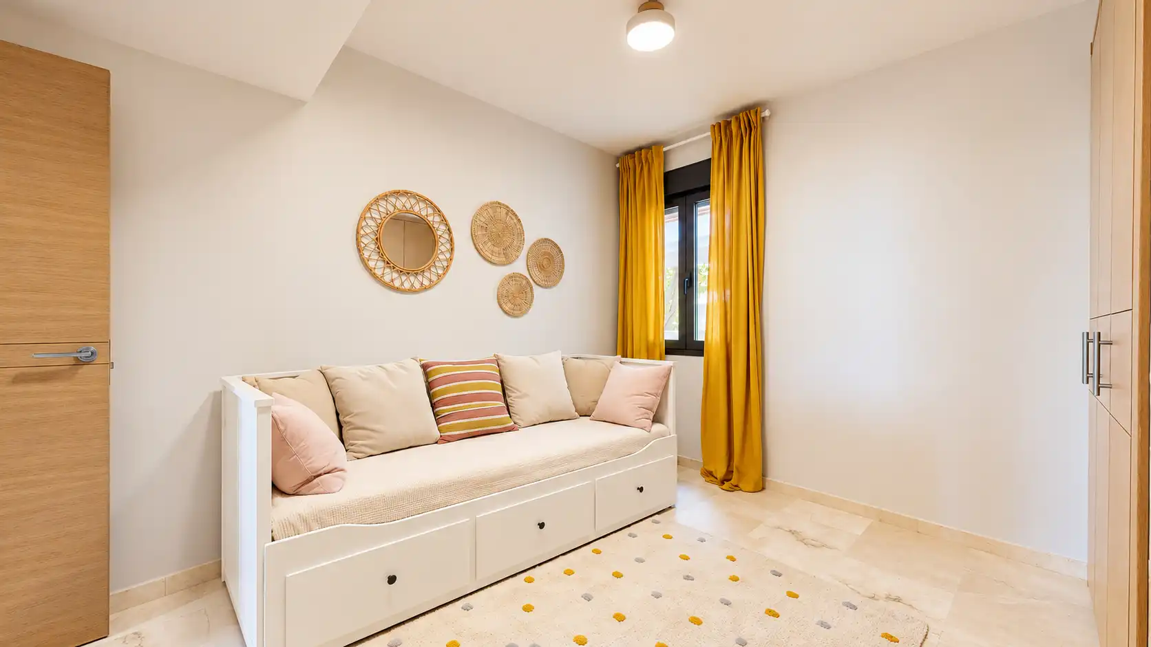 Schlafzimmer von Wohnung zum Verkauf in Casares mit Klimaanlage, Heizung und Terrasse