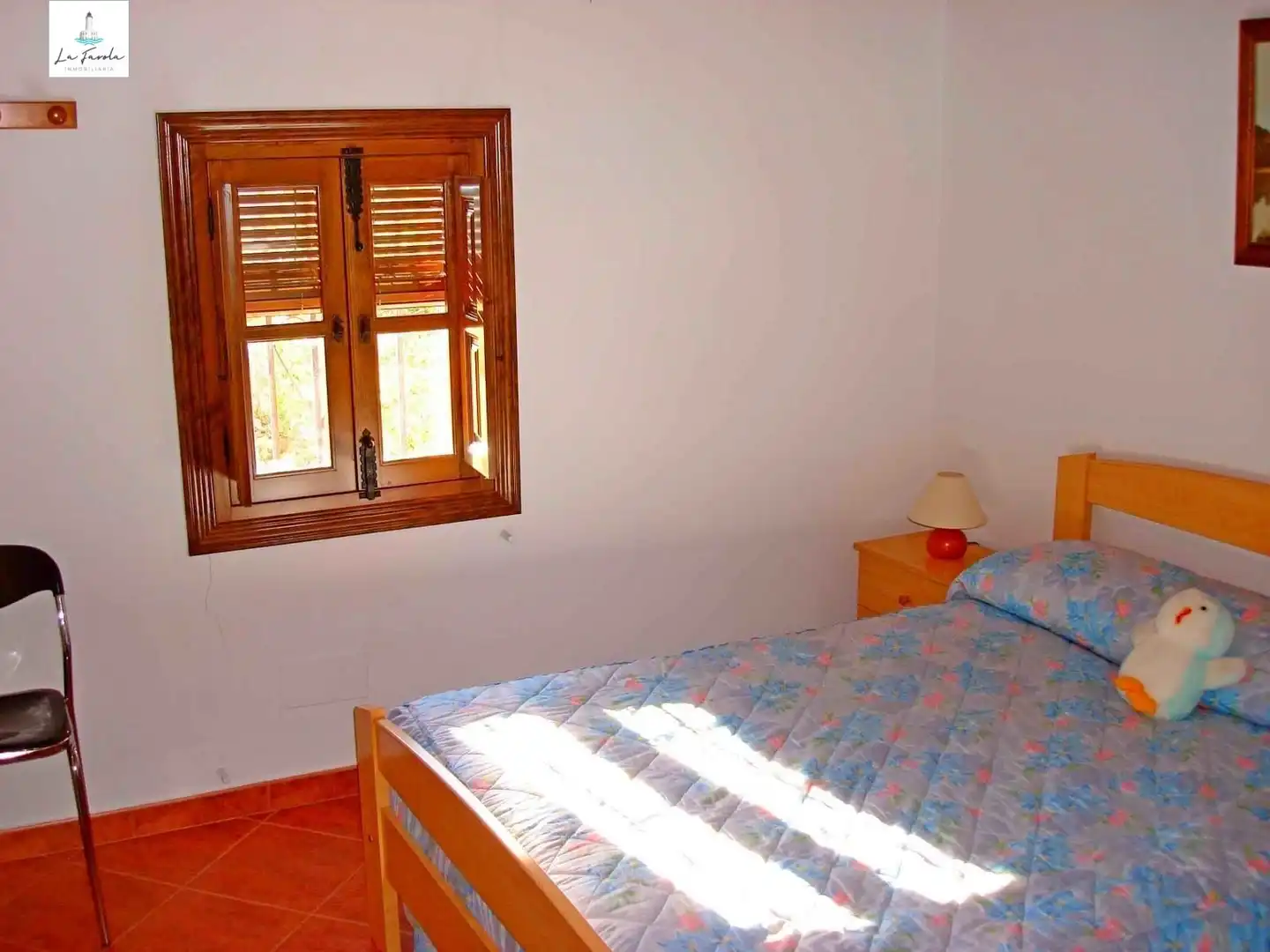 Dormitori de Casa o xalet en venda en Villanueva del Trabuco amb Jardí privat, Traster i Moblat