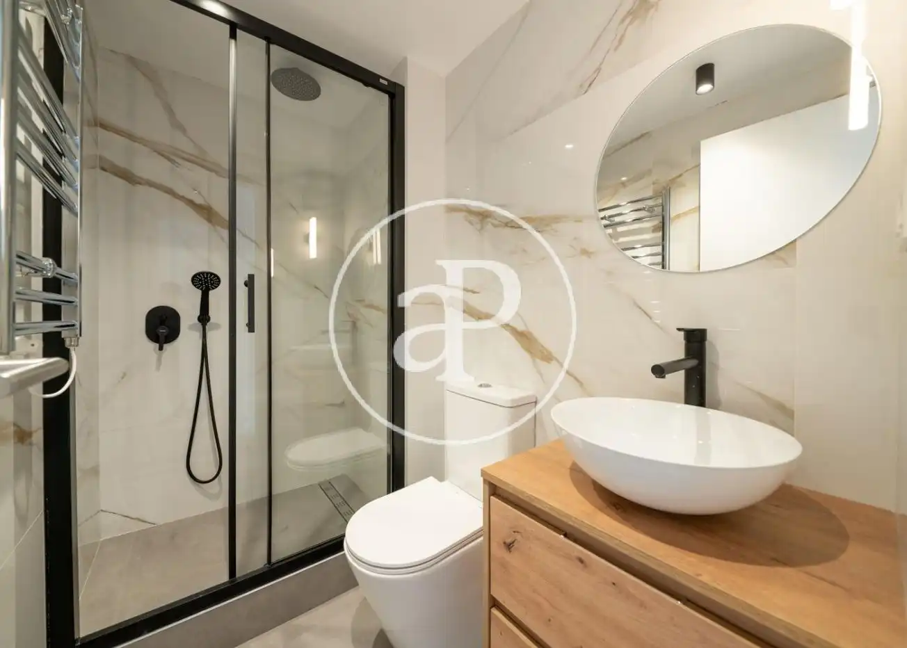Baño de Dúplex en venta en Madrid con Aire acondicionado, Calefacción y Amueblado