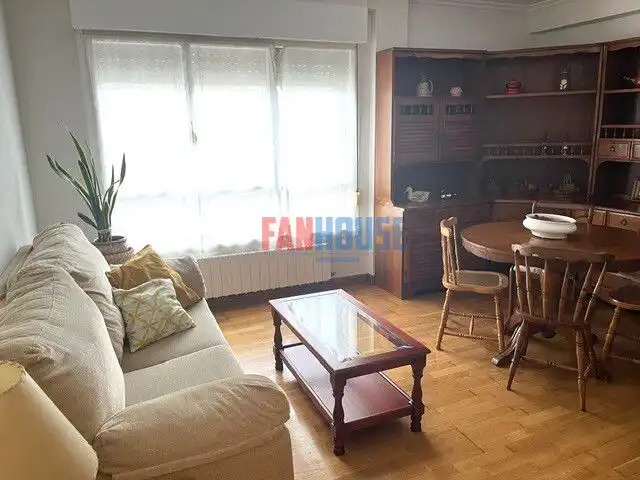 Wohnung zur Miete in Torcuato Fernández Miranda, El Bibio - Parque