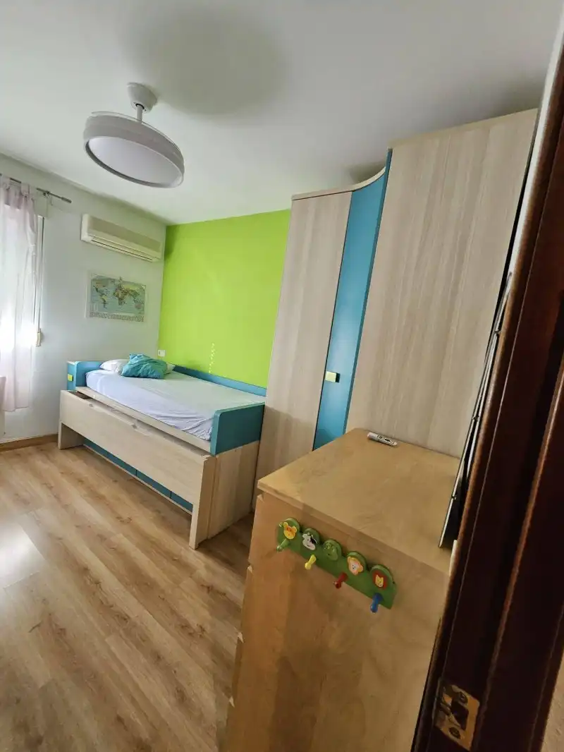 Dormitori de Casa o xalet de lloguer en Cáceres amb Aire condicionat, Calefacció i Parquet