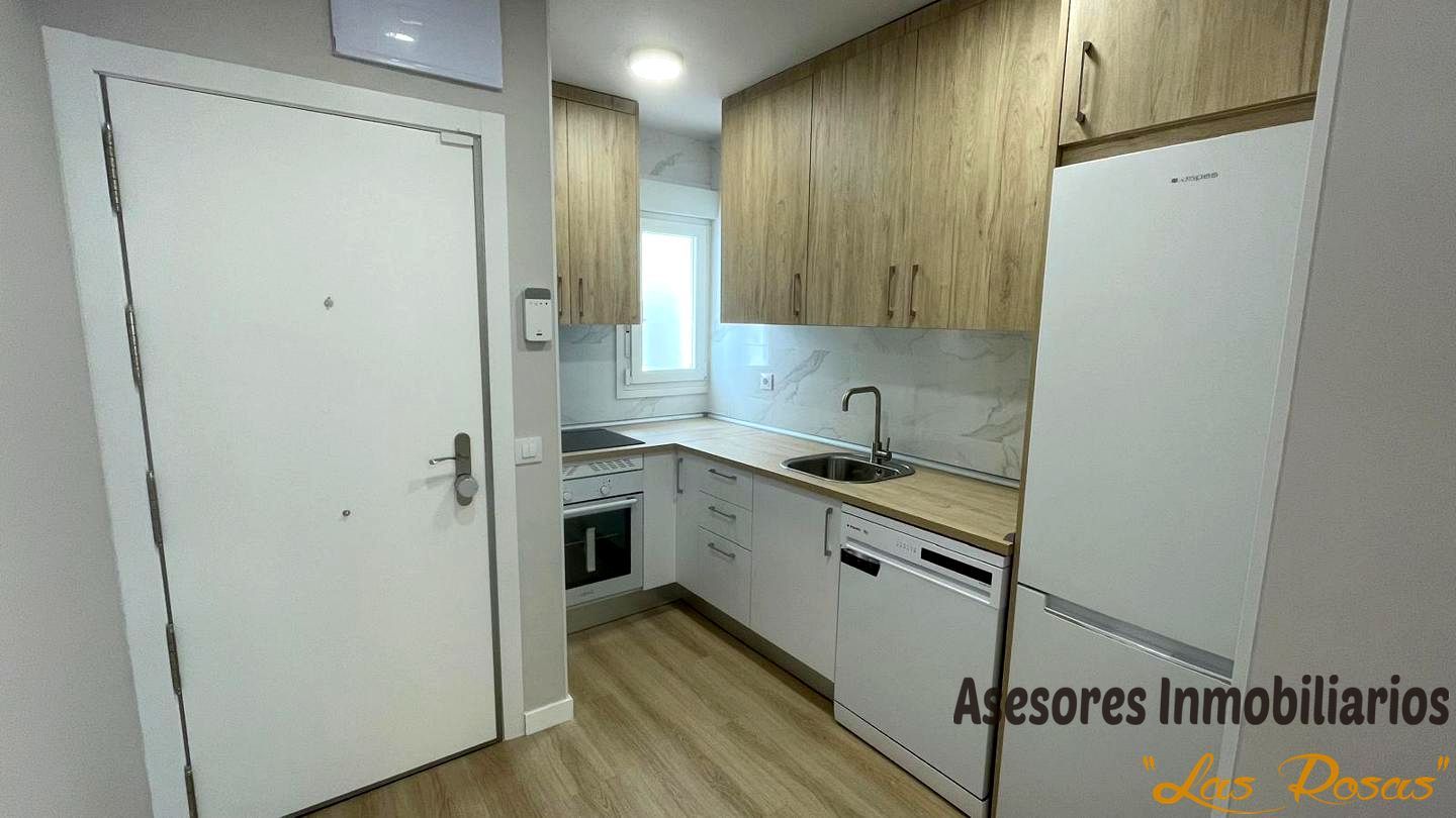 Kitchen of Flat for sale in  Madrid Capital  with Air Conditioner and Heating