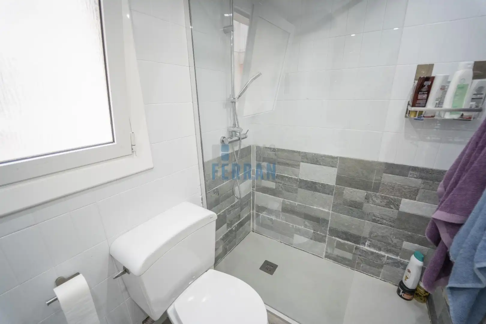 Bany de Apartament en venda en El Vendrell amb Aire condicionat, Terrassa i Traster