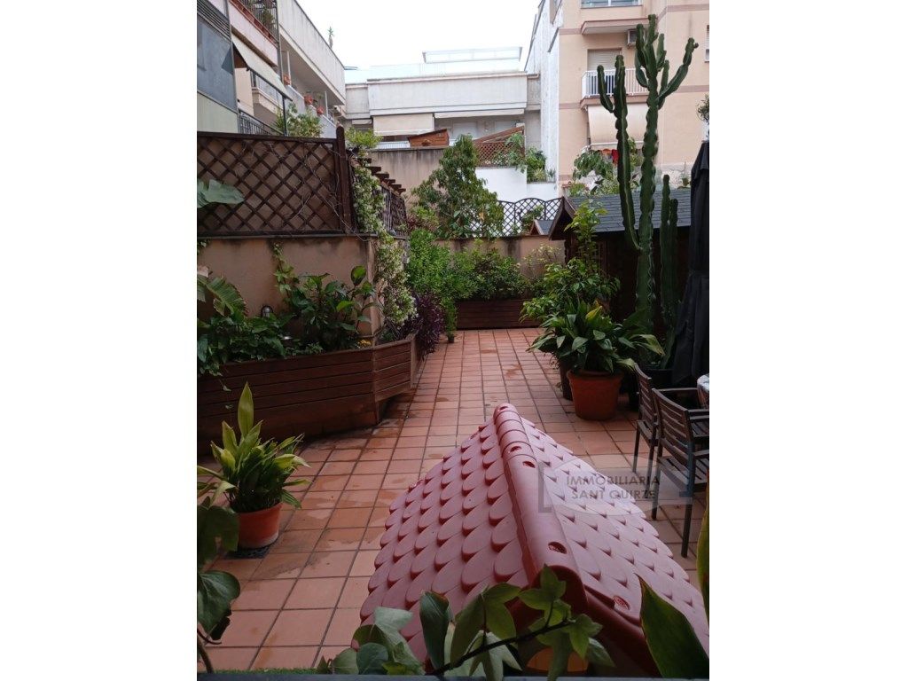 Terrassa de Pis en venda en Esplugues de Llobregat