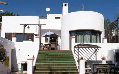 Vista exterior de Casa o xalet en venda en Sitges amb Jardí privat