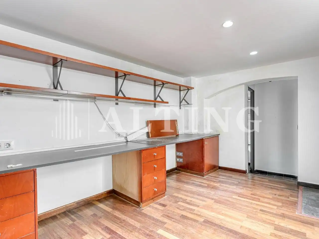 Cocina de Local en venta en Barcelona con Aire acondicionado
