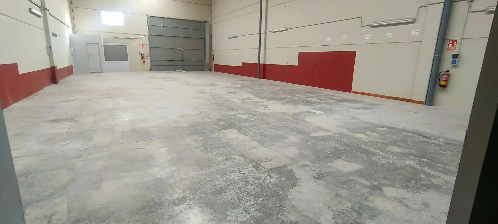 Nave industrial en venta en Huesca