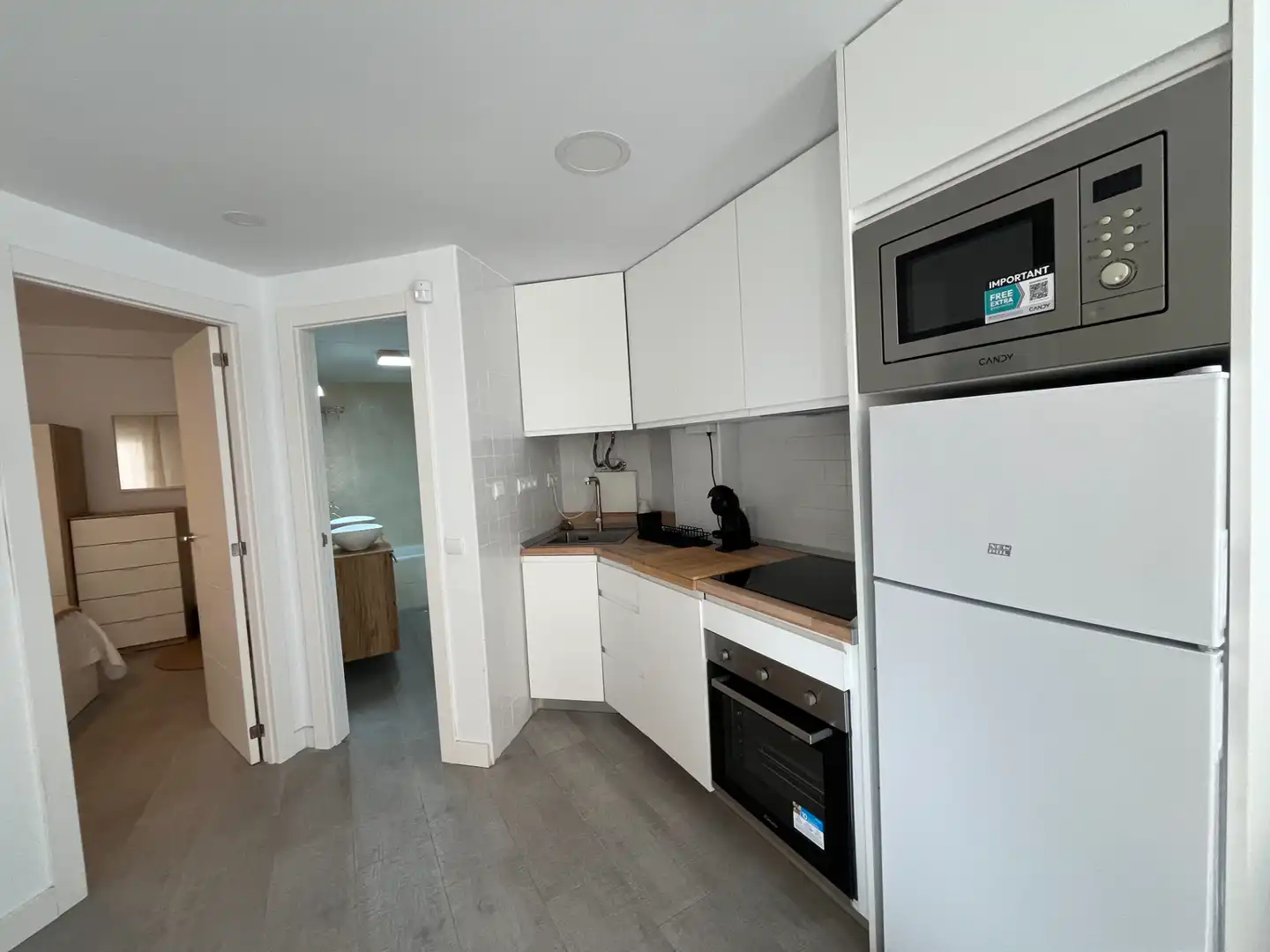 Apartment with pool for sale in Calle Juan Sebastián Elcano 3, imagen 16