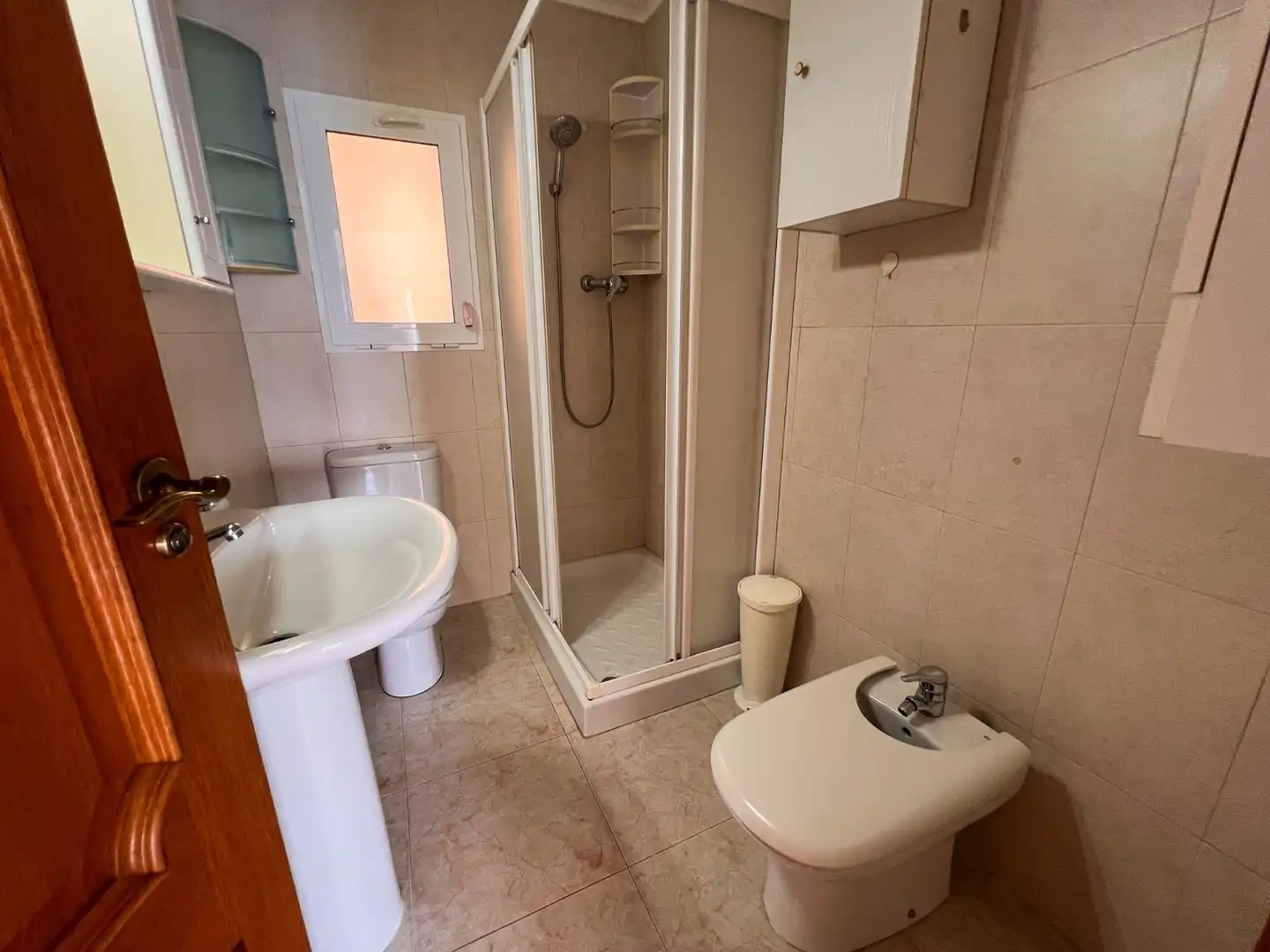 Baño de Apartamento en venta en Torrevieja con Aire acondicionado, Calefacción y Terraza