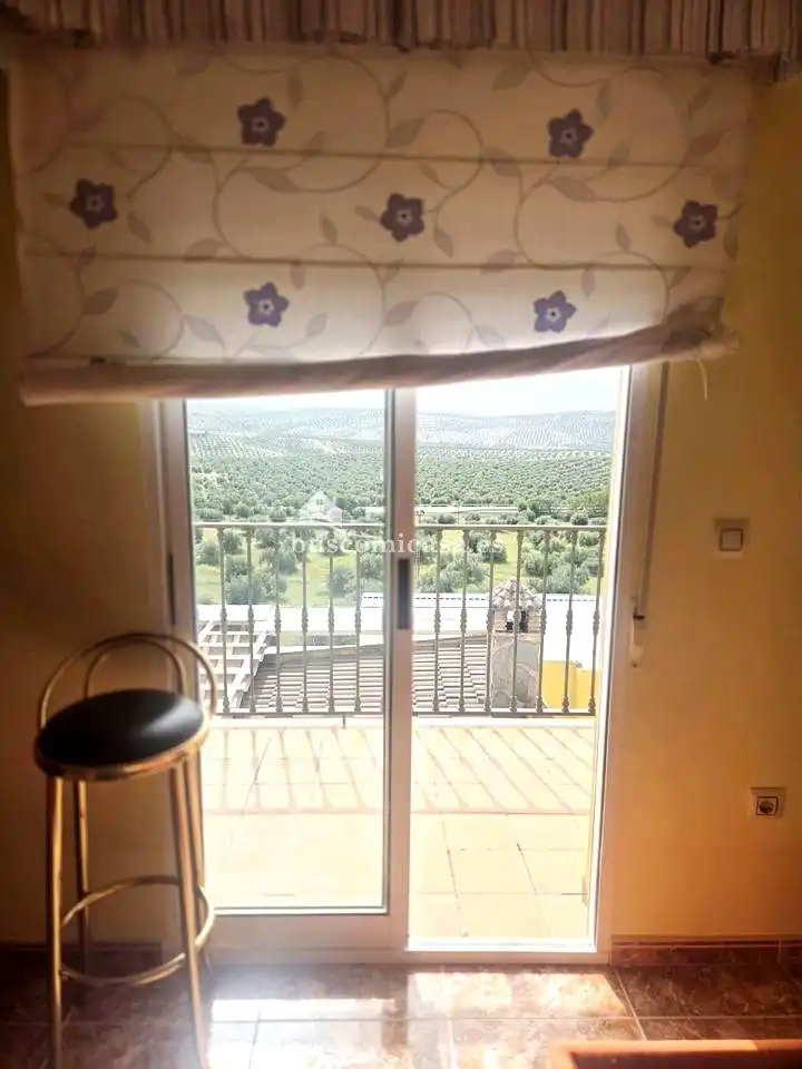 Dormitori de Casa o xalet en venda en Jaén amb Aire condicionat, Calefacció i Jardí privat