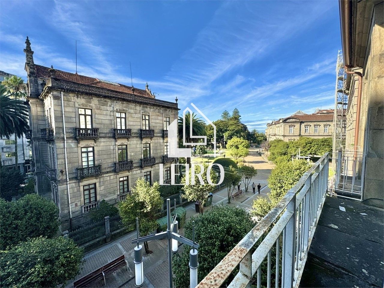 Vista exterior de Edifici en venda en Pontevedra Capital 