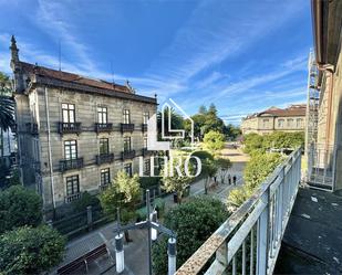 Vista exterior de Edifici en venda en Pontevedra Capital 