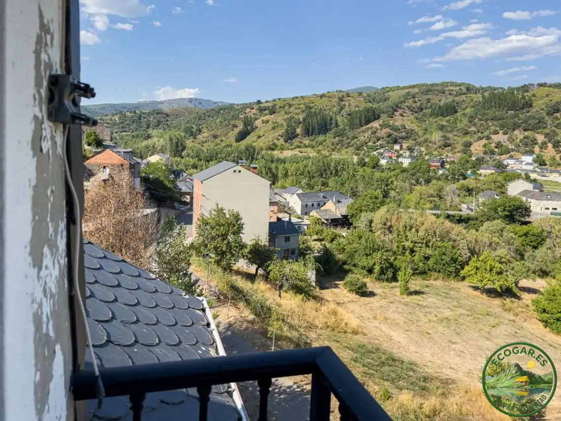 Vista exterior de Casa o chalet en venta en Toreno con Jardín privado