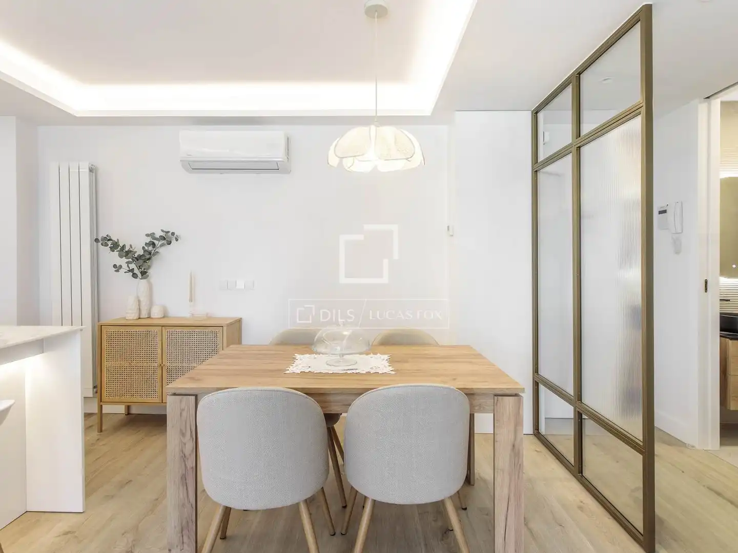 Dining room of Flat for rent in Madrid  with Air Conditioner and Furnished