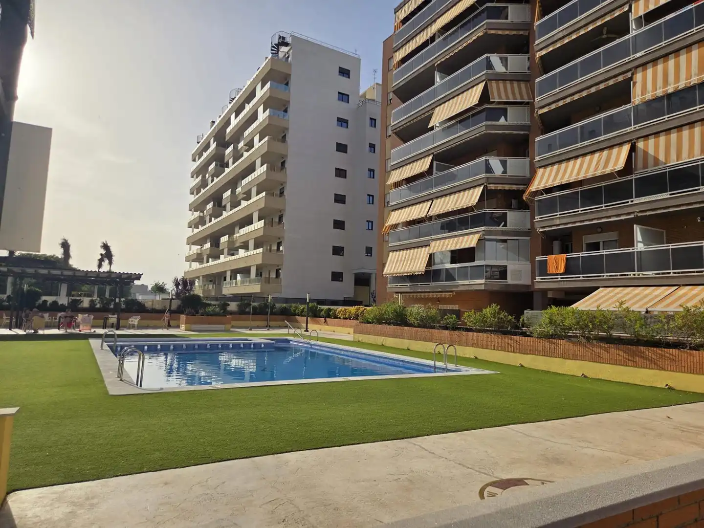 Piscina de Pis en venda en La Pobla de Farnals amb Aire condicionat, Terrassa i Traster