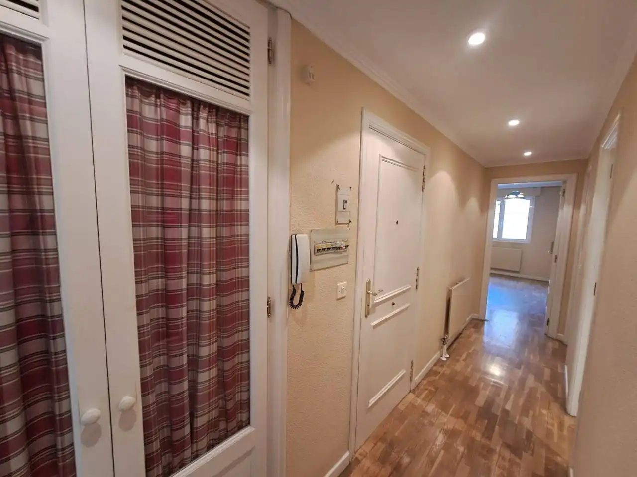 Flat with terrace for sale in Calle Fernán González, imagen 17
