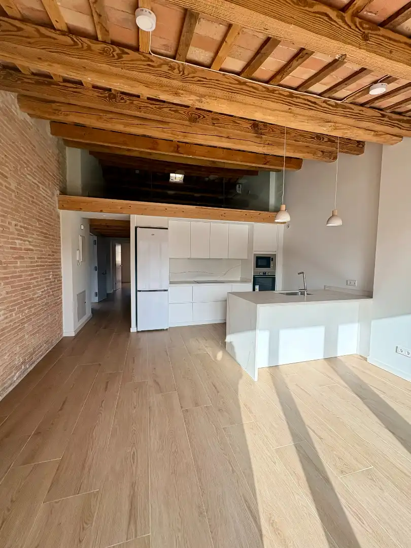Küche von Wohnung zur Miete in Vic mit Klimaanlage, Heizung und Balkon