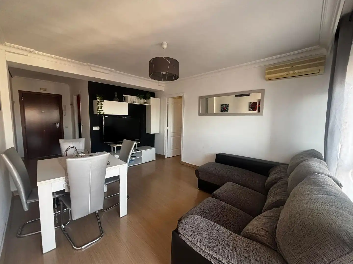 Sala d'estar de Pis en venda en Huelva amb Aire condicionat i Terrassa