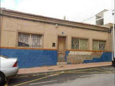 Villa zum Verkauf in C/ Vega Baja