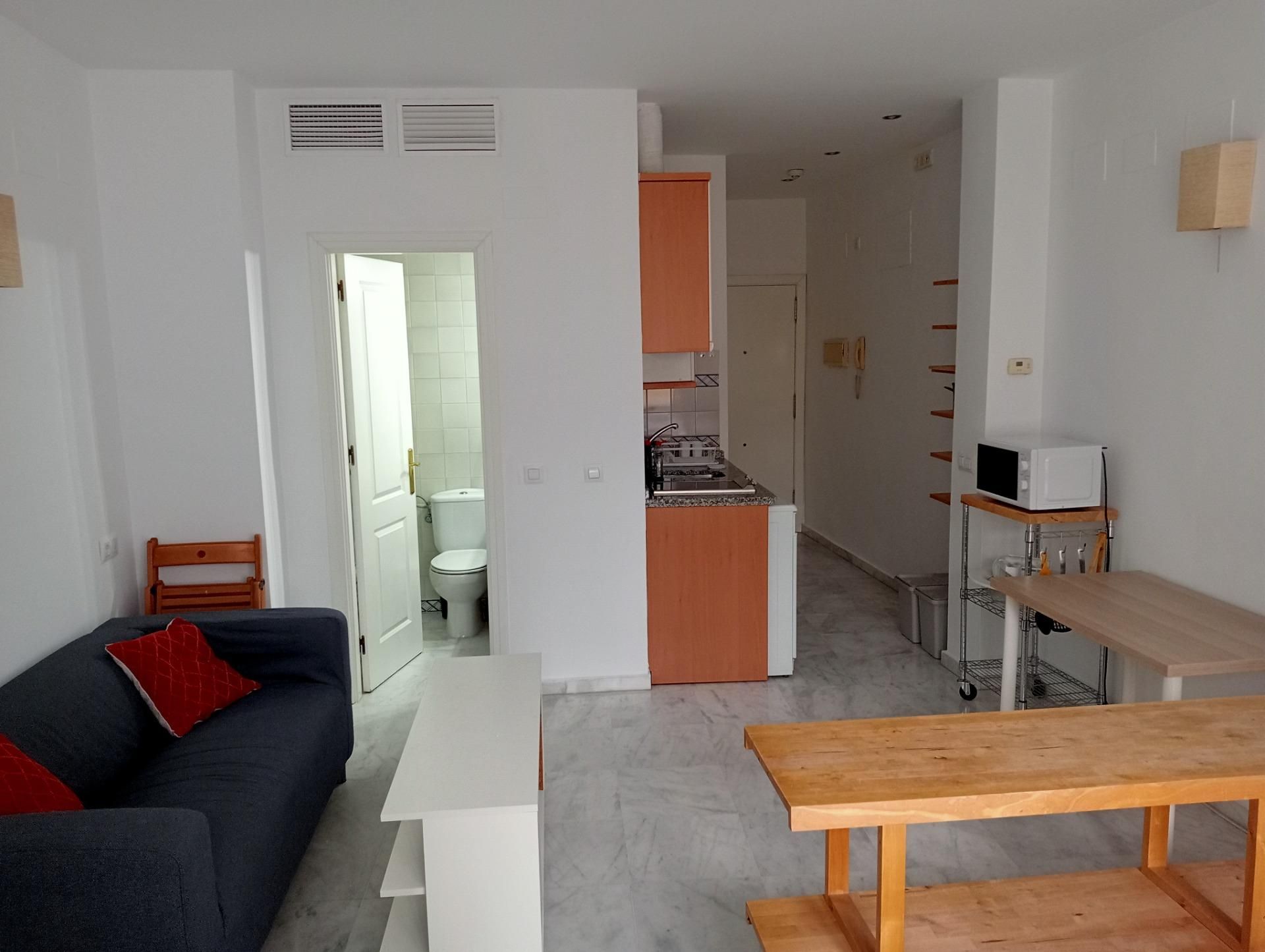 Estudi de lloguer en  Sevilla Capital amb Aire condicionat