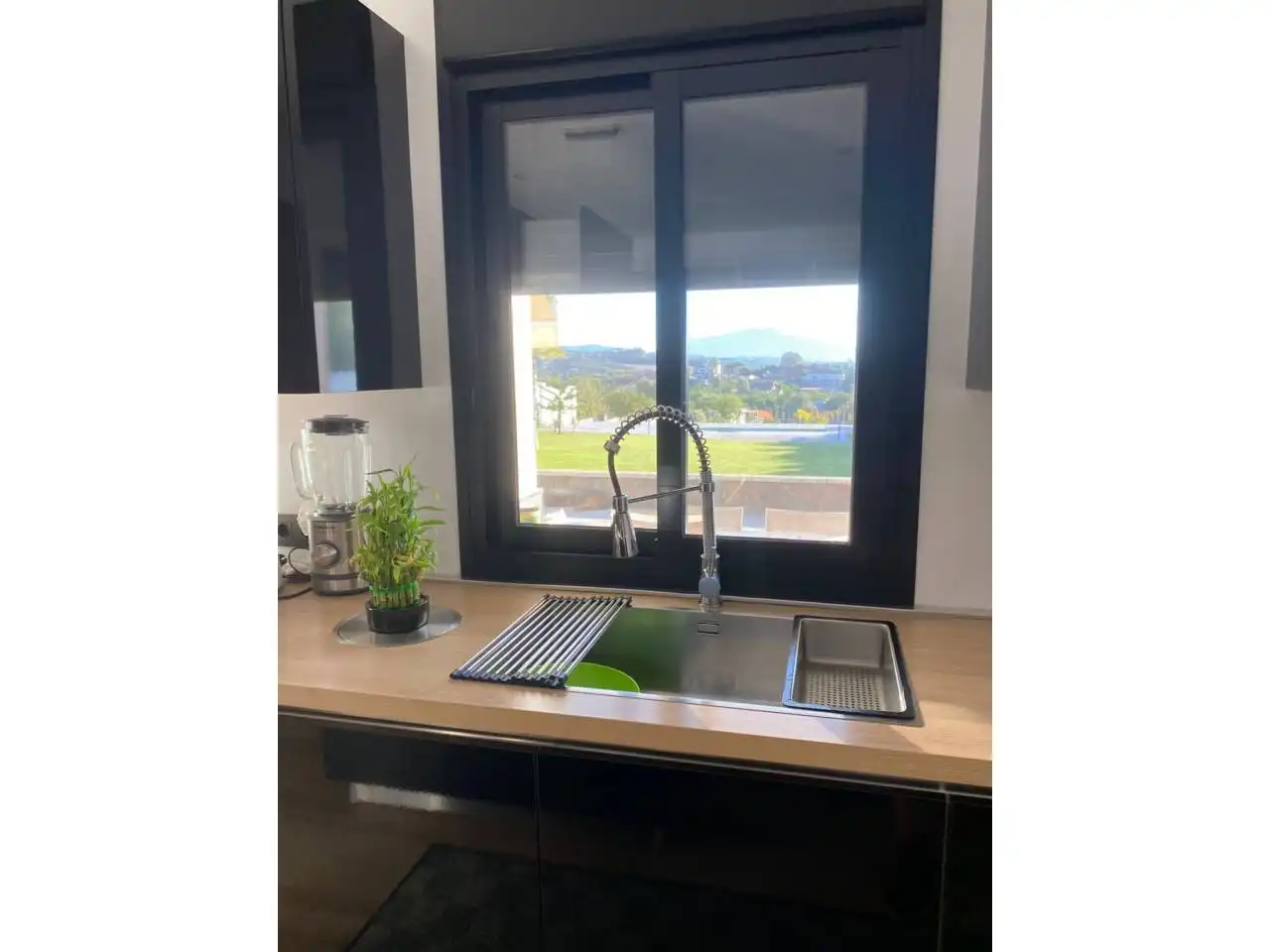 Cocina de Casa o chalet en venta en Estepona con Calefacción, Jardín privado y Terraza