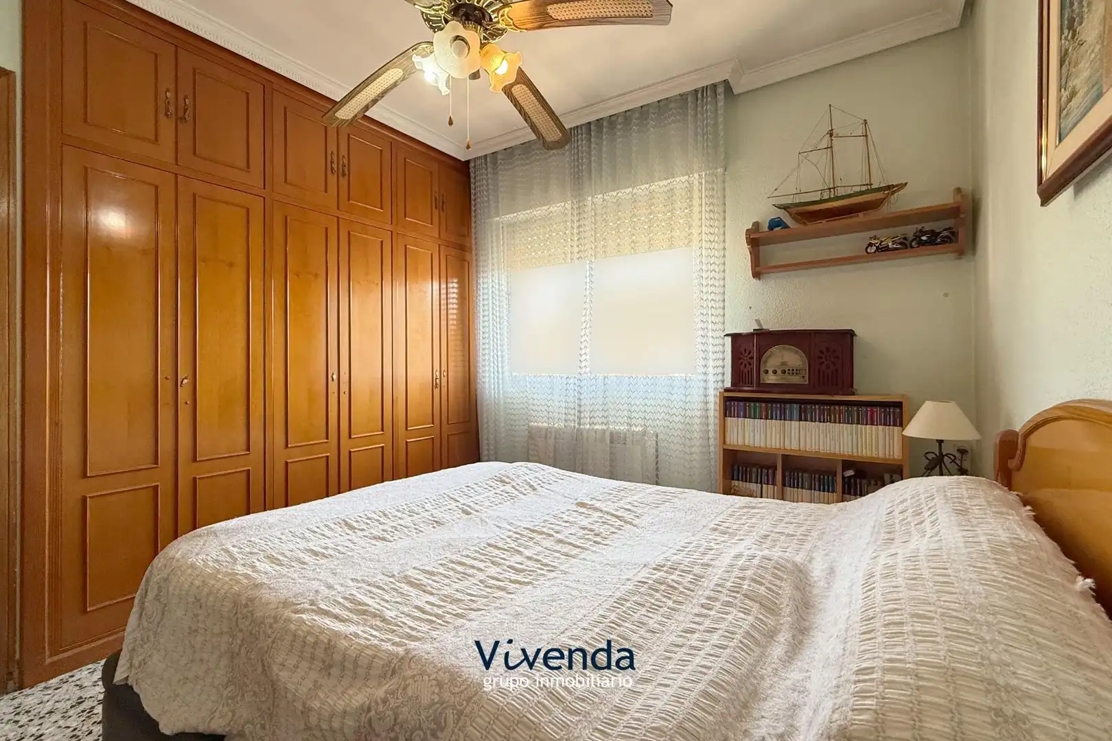 Habitación de Casa adosada en venta en Humanes de Madrid con Calefacción, Jardín privado y Terraza