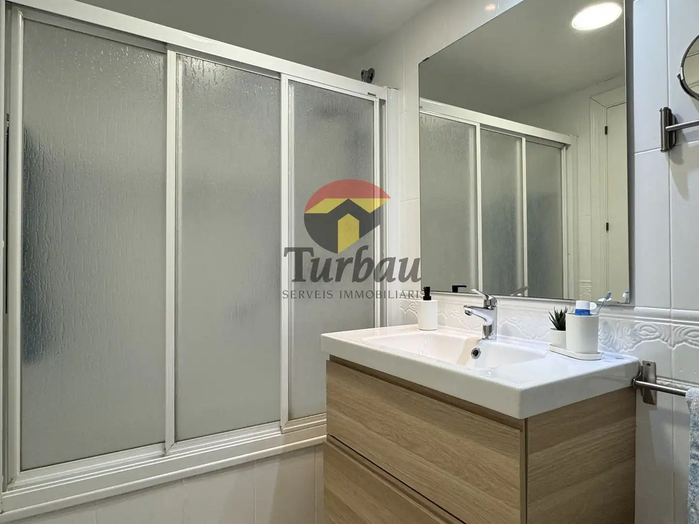 Bathroom of Flat for sale in Tossa de Mar  with Air Conditioner, Heating and Terrace