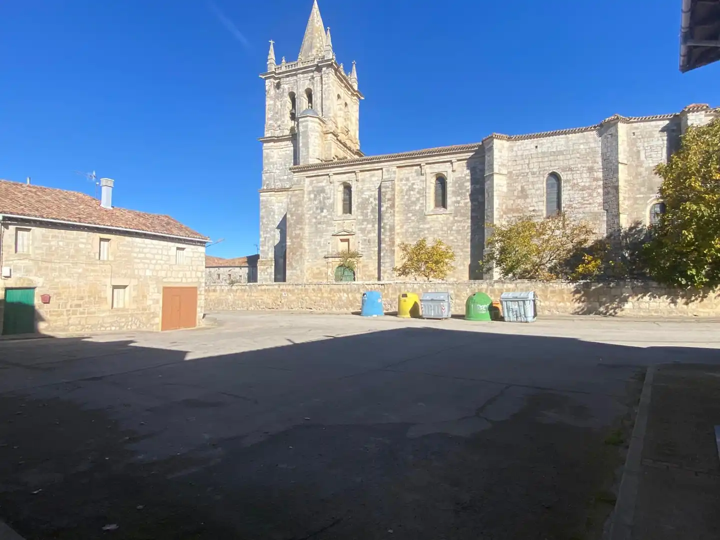 Vista exterior de Casa adosada en venta en Valle de Santibáñez con Calefacción, Terraza y Trastero