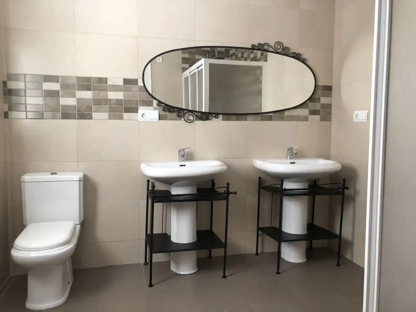 Baño de Piso en venta en Antequera con Aire acondicionado, Trastero y Amueblado