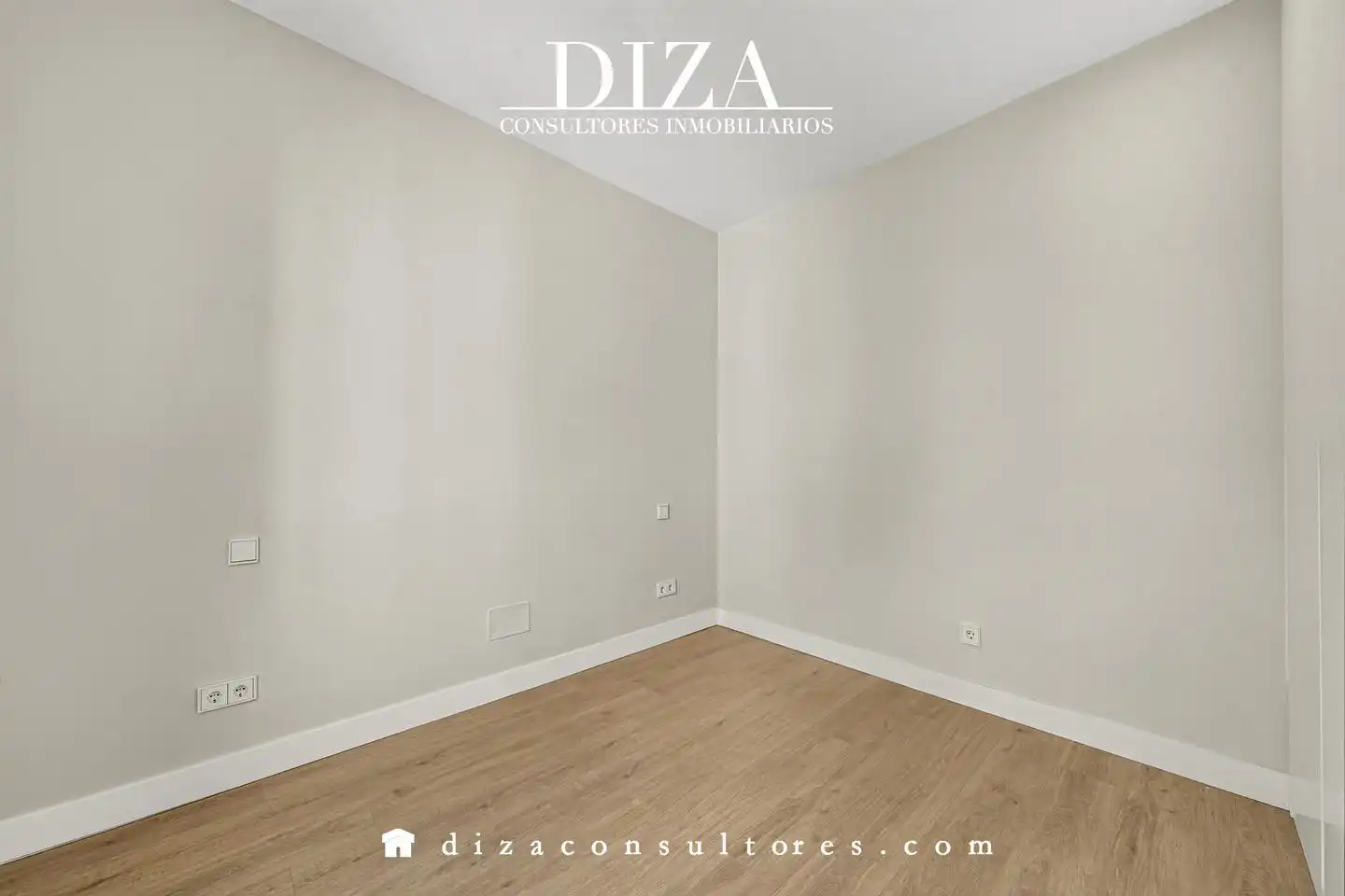 Flat for rent in Calle de Ibiza, Ibiza de Madrid