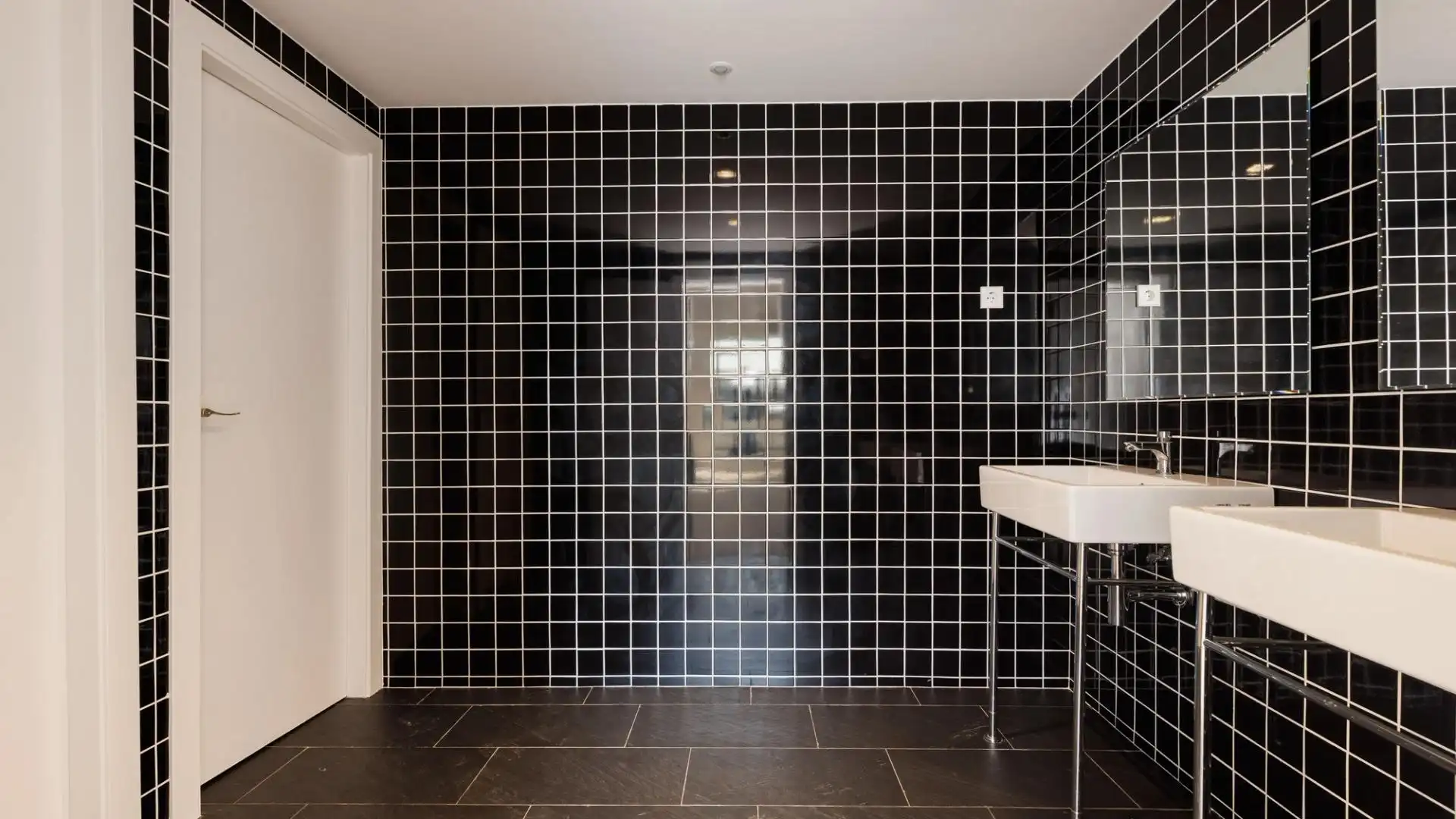 Baño de Oficina de alquiler en Barcelona con Aire acondicionado, Calefacción y Terraza