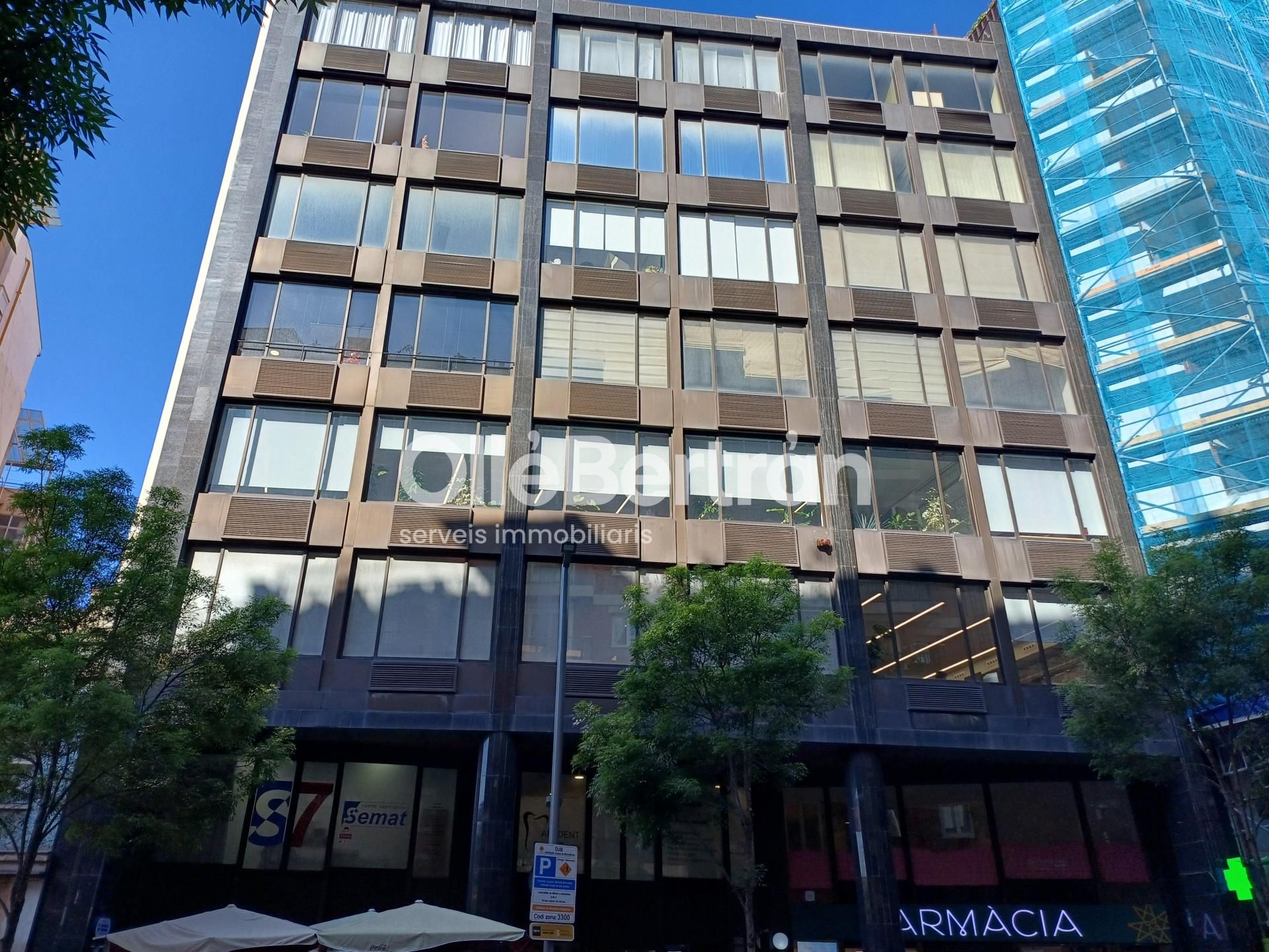 Vista exterior de Oficina de lloguer en  Barcelona Capital
