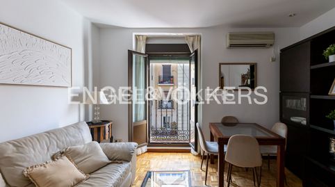 Photo 2 of Flat for rent in Calle de Feijóo, Trafalgar, Madrid Capital