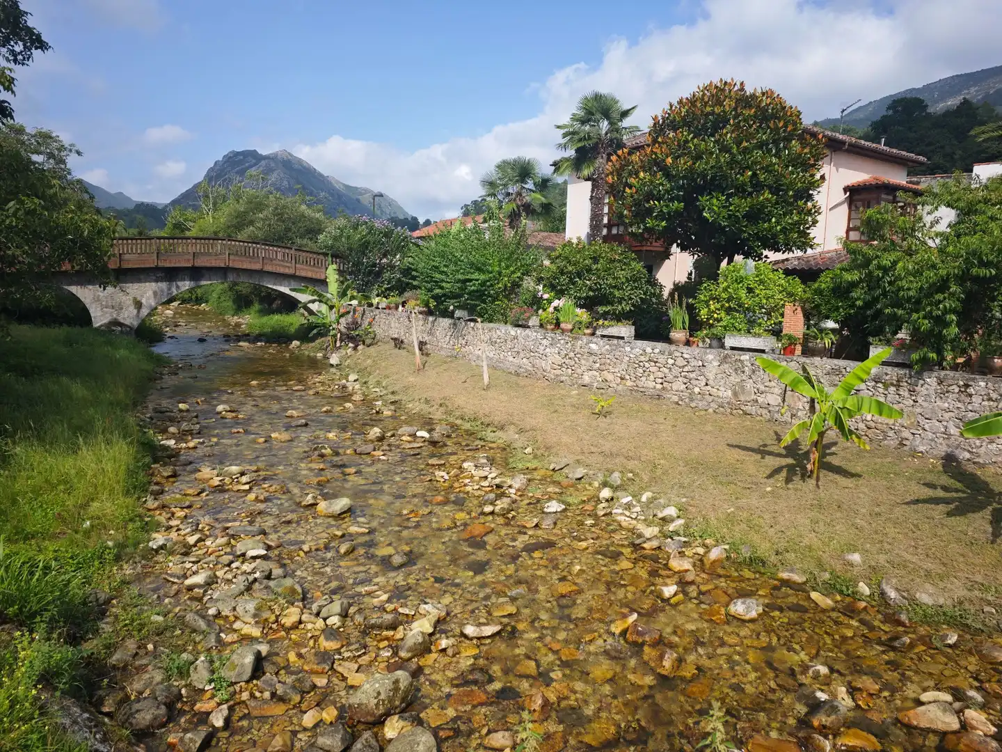 Vista exterior de Casa o xalet en venda en Llanes amb Calefacció