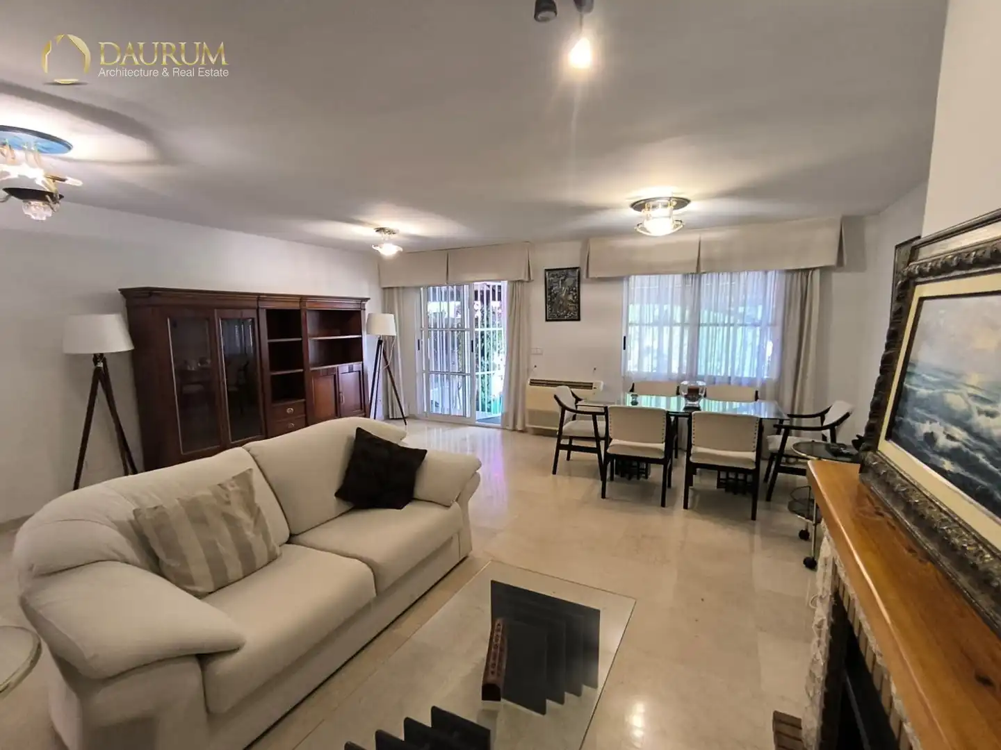 Sala d'estar de Casa adosada en venda en Alicante / Alacant amb Aire condicionat, Terrassa i Traster