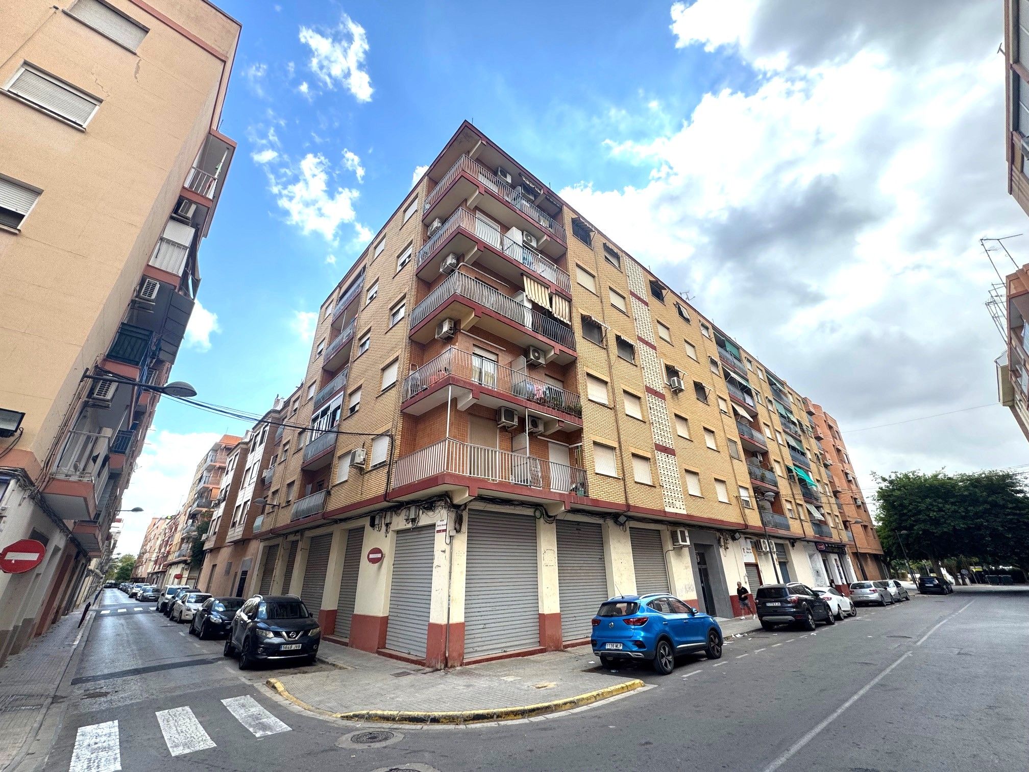 Vista exterior de Pis en venda en Alaquàs
