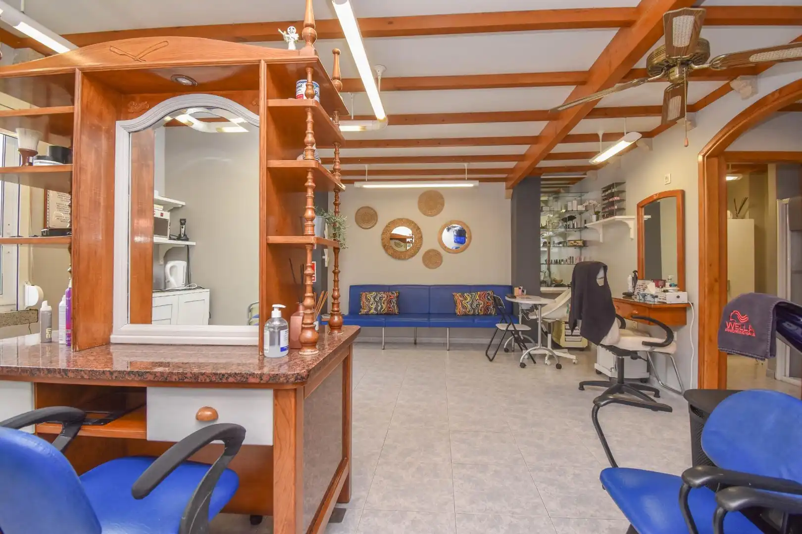 Commercial properties for rent in Carral
