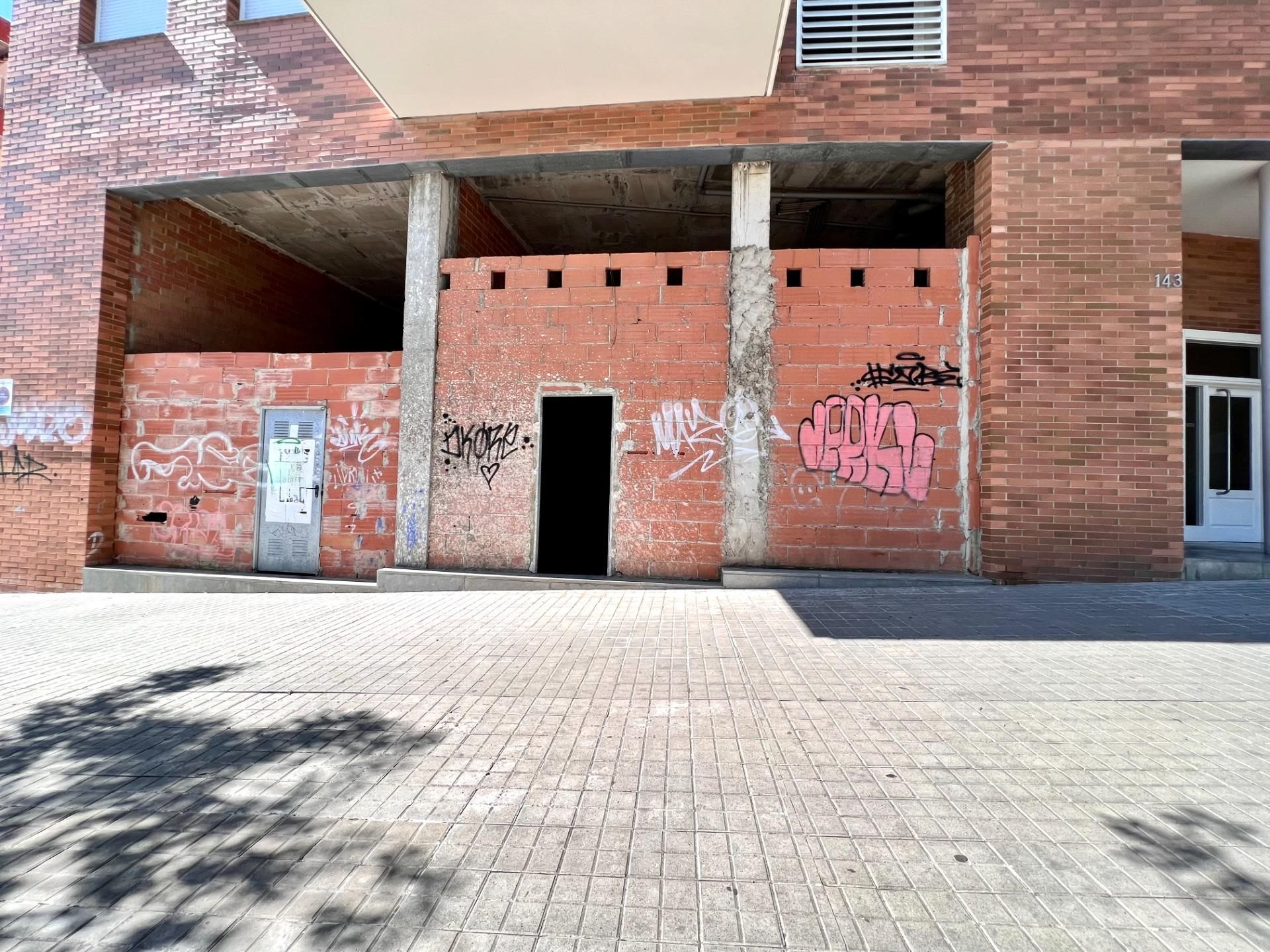 Exterior view of Premises for sale in Sabadell