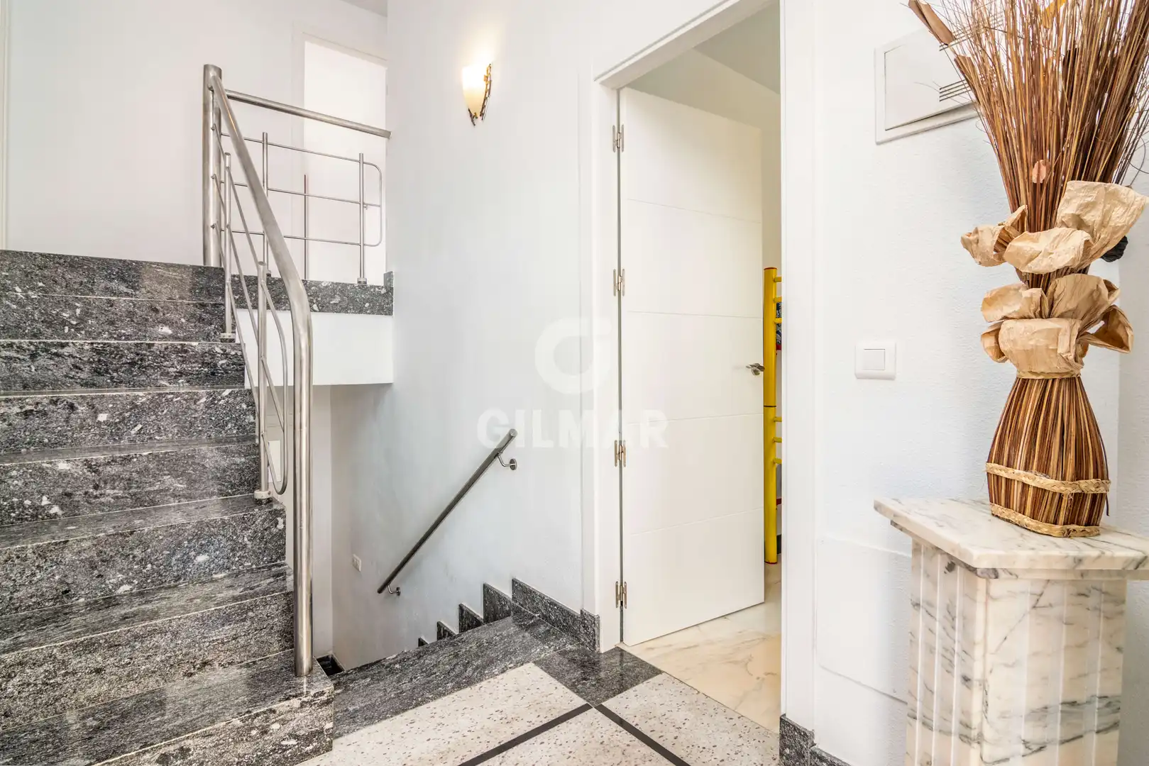 Einfamilien-Reihenhaus zum Verkauf in Manilva mit Heizung, Privatgarten und Schwimmbad