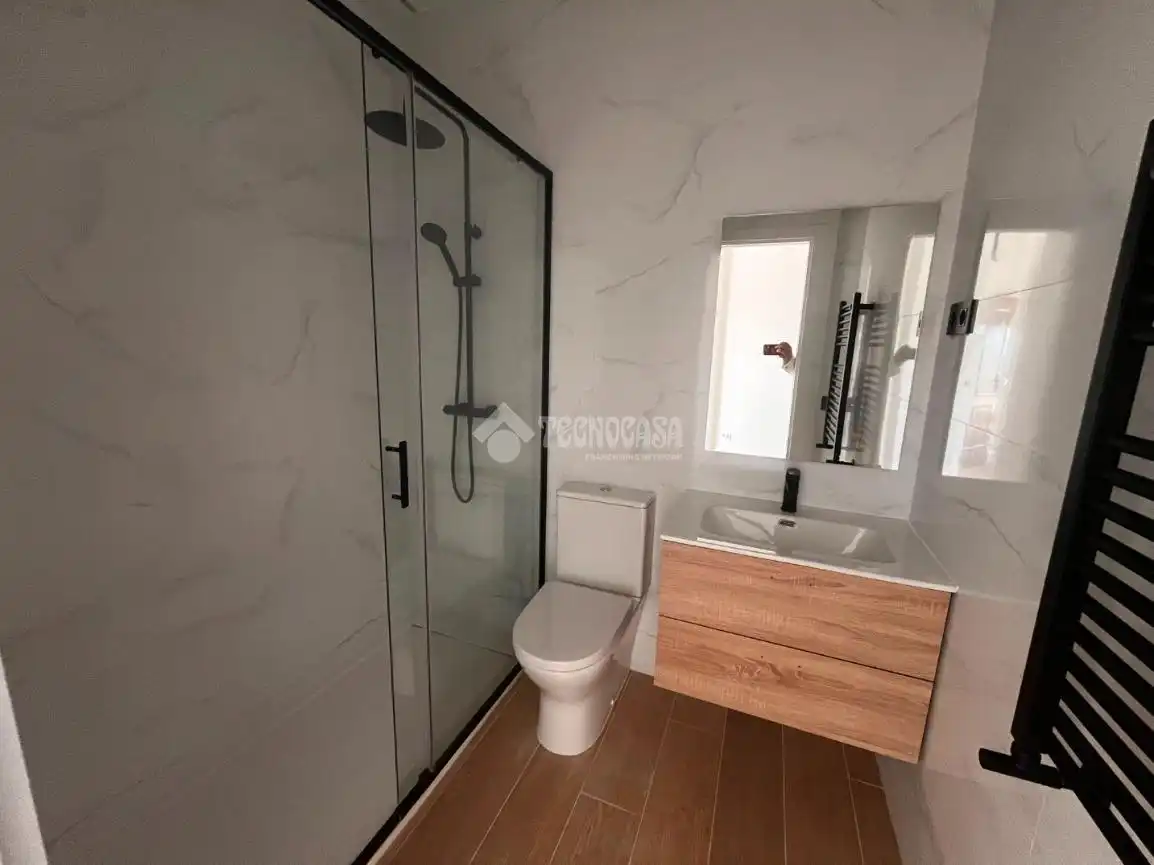 Baño de Piso en venta en Madrid con Aire acondicionado y Terraza