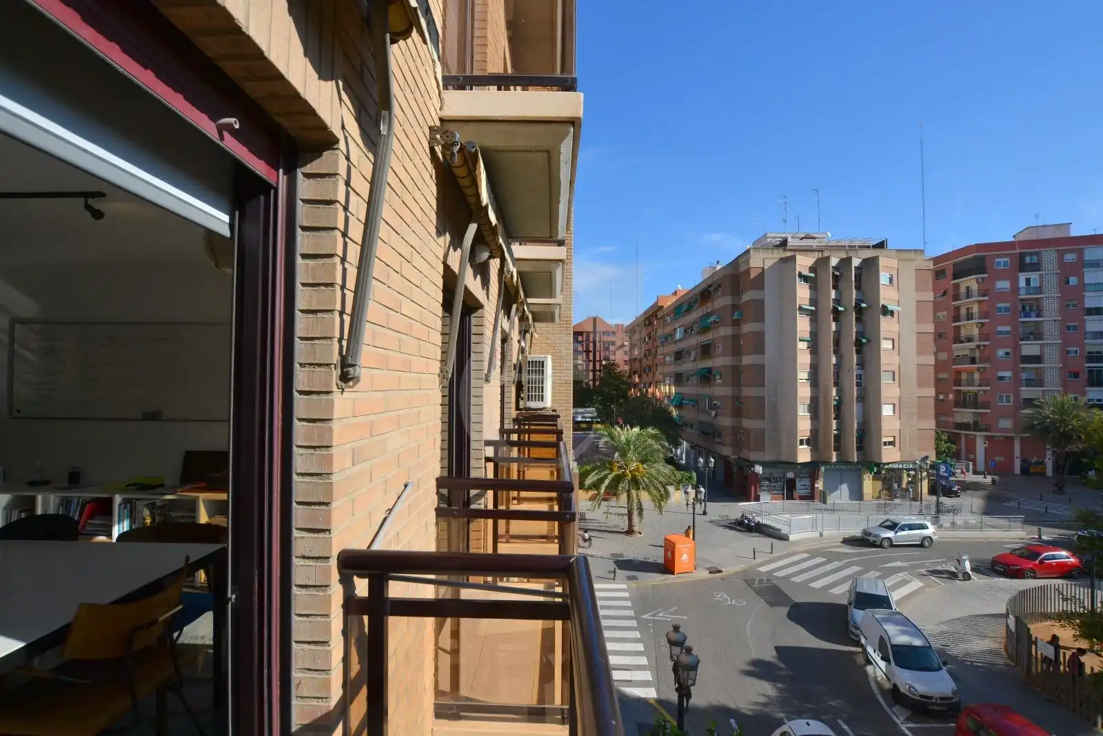 Außenansicht von Büro zum Verkauf in Valencia mit Klimaanlage, Terrasse und Abstellraum