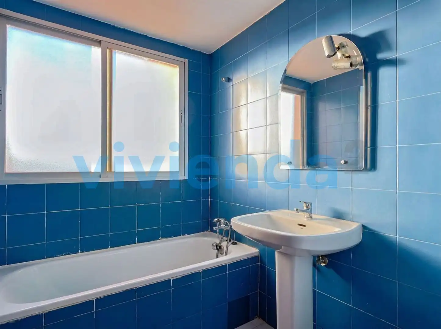 Baño de Piso en venta en Madrid con Calefacción y Balcón