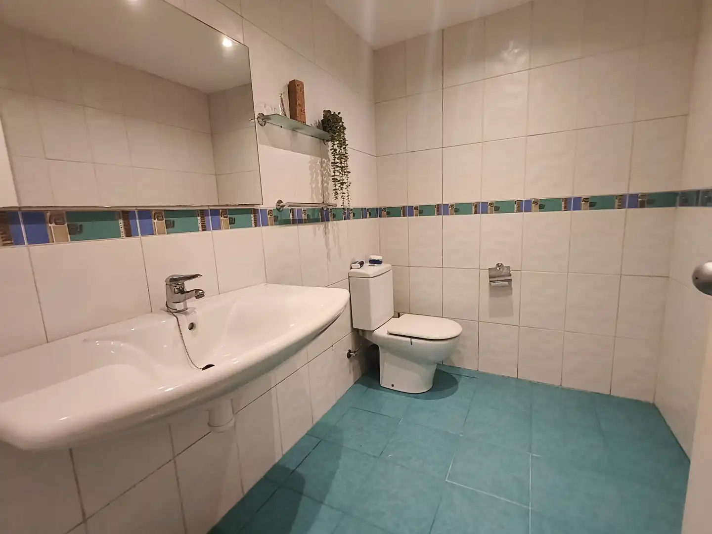 Baño de Local de alquiler en Barcelona con Aire acondicionado