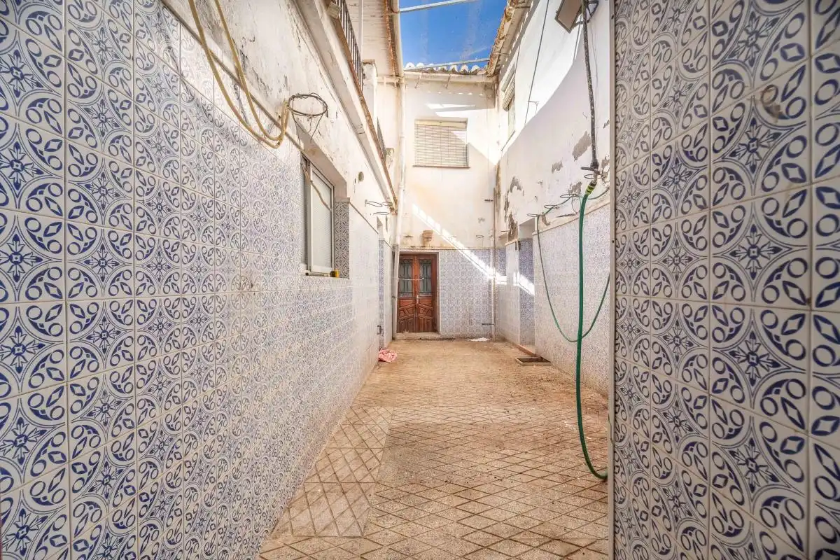 Casa adosada en venta en Benamargosa con Calefacción, Terraza y Balcón