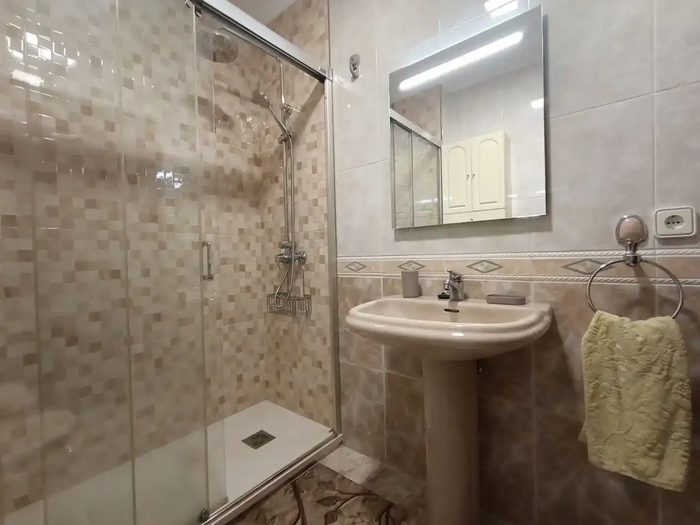Bathroom of Flat for share in Plaza de España