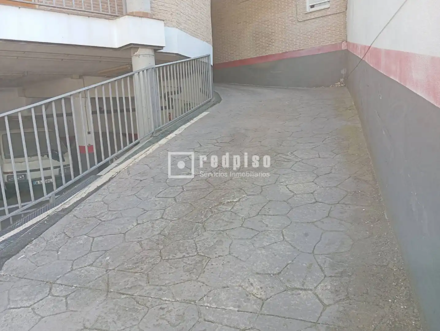 Parking of Garage for rent in El Álamo