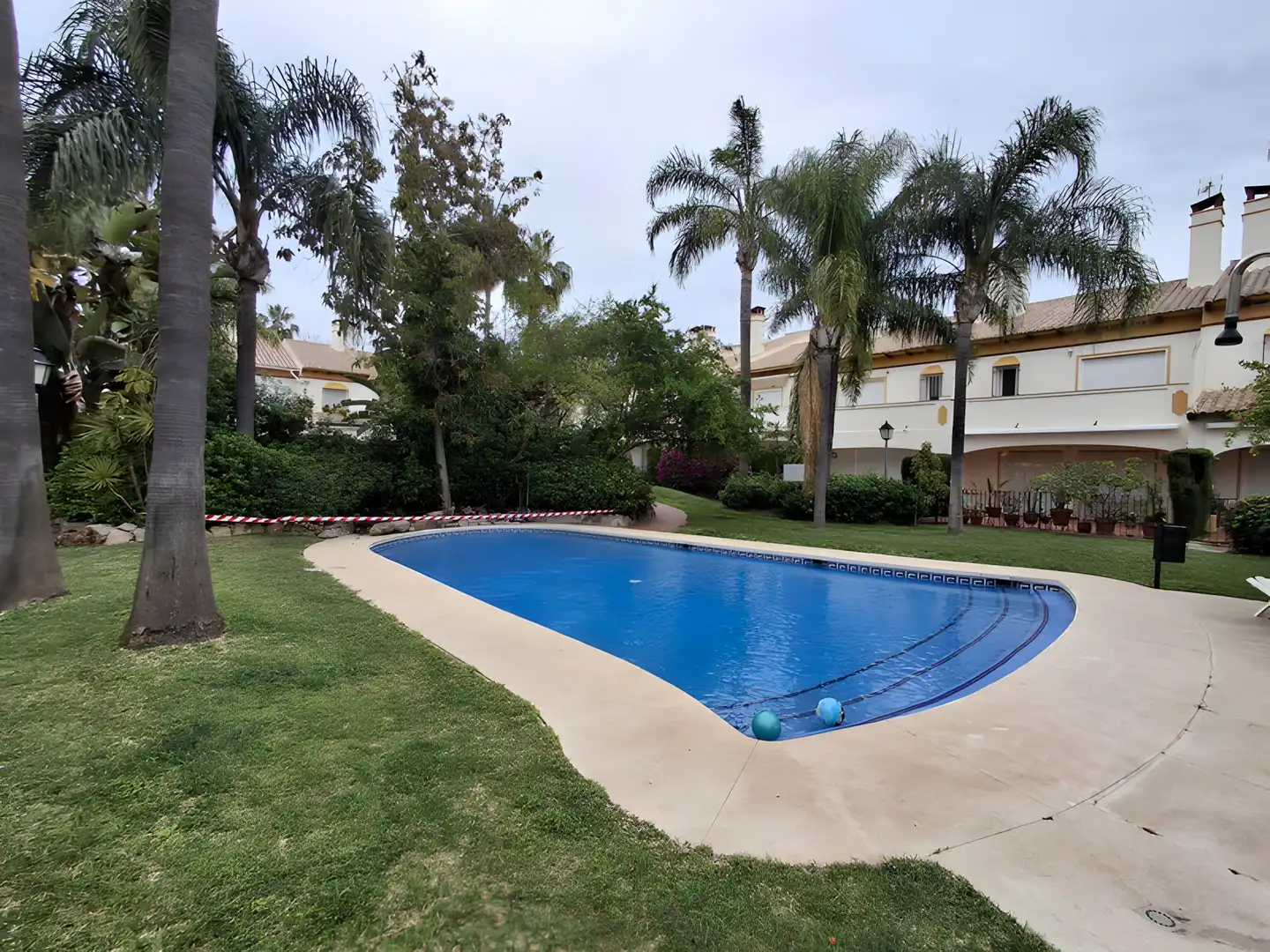 Adossat amb piscina en venda a Nueva Andalucía, imagen 10