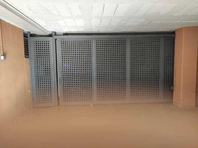 Garaje en Alquiler en Avinguda de les Vilares, 5 en Montgat