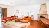 Wohnzimmer von Country house zum verkauf in Ciutadella de Menorca mit Privatgarten und Terrasse
